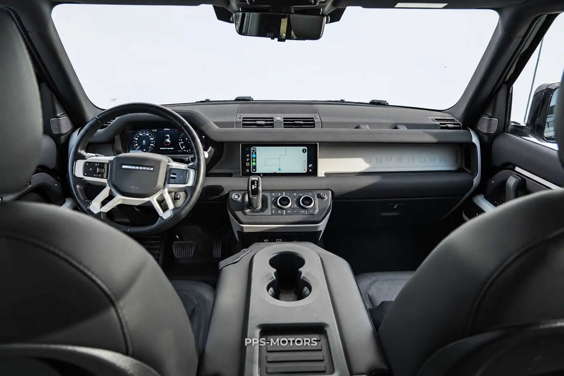 Land Rover Defender 110 3.0 D MHEV D250 SE photo 7