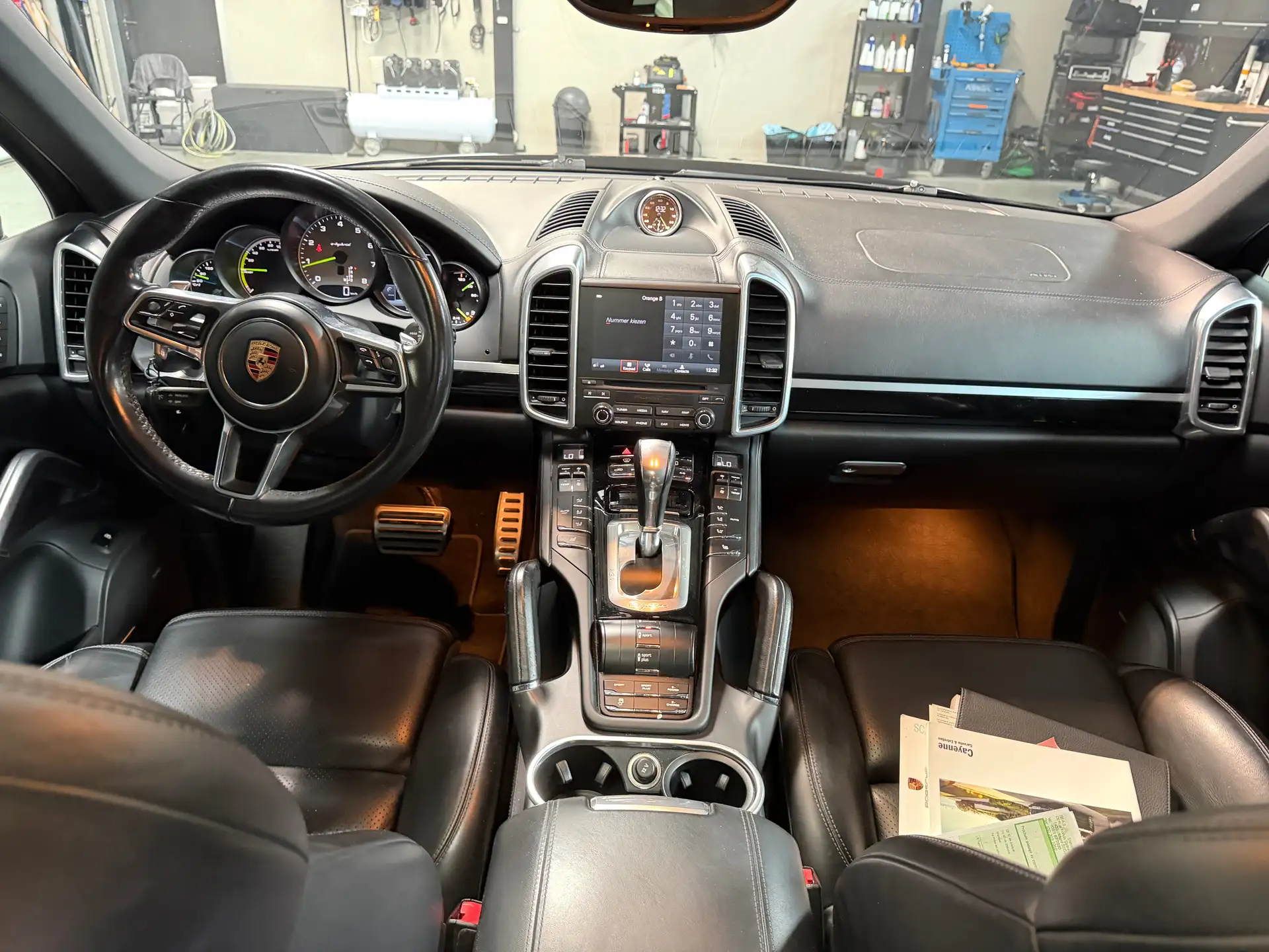 Porsche Cayenne 3.0i V6 Hybrid Tiptronic S photo 9