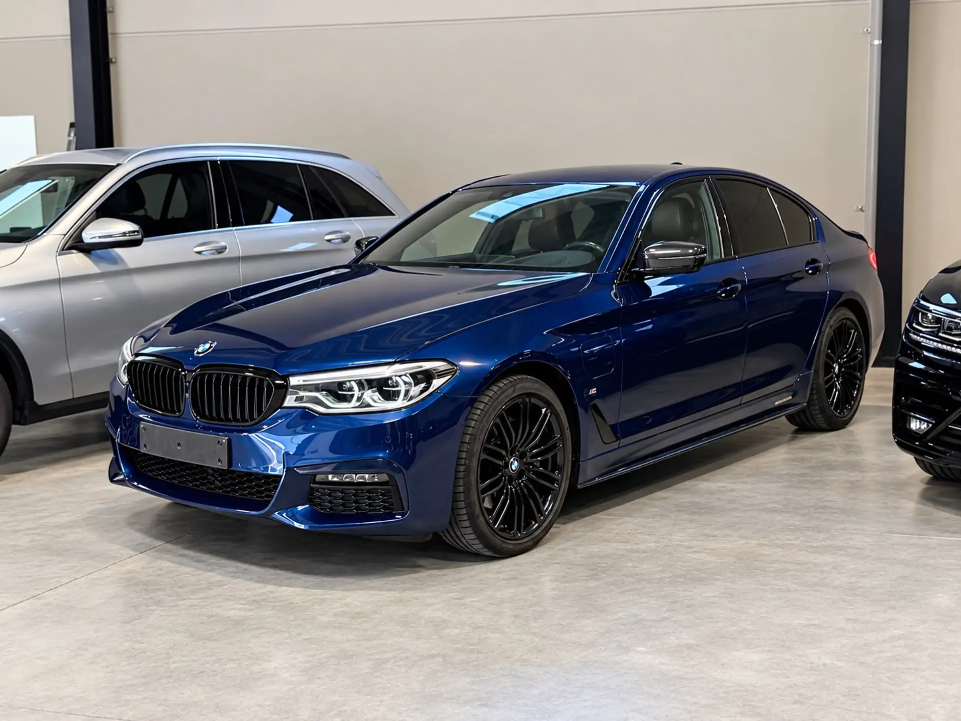 BMW 530 PHEV BUSINESS EDITION foto 1